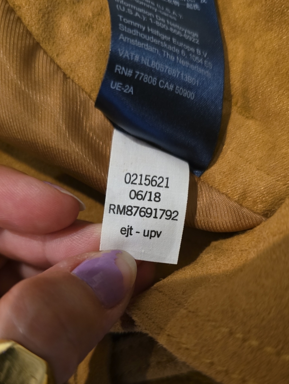 Tommy Hilfiger Tan Faux Suede A-Line Skirt with Belt, Size 2 - Picture 7 of 9